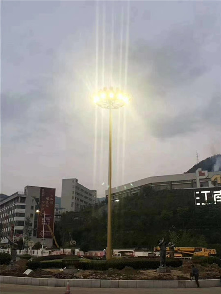 大型高杆燈